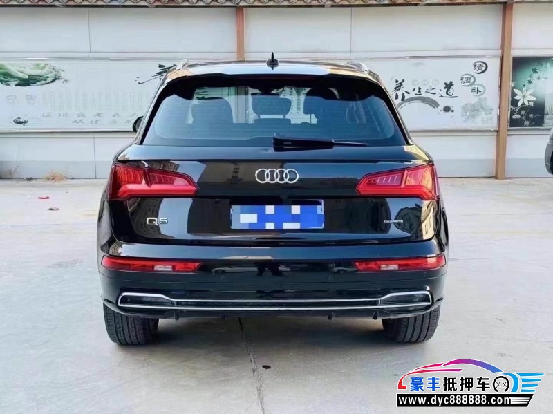 21年奥迪Q5轿车抵押车出售