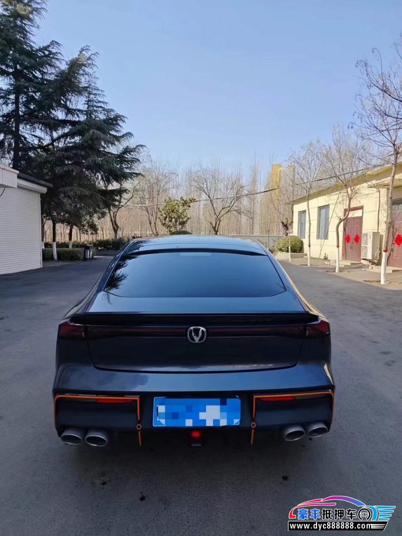 24年长安长安UNI轿车抵押车出售