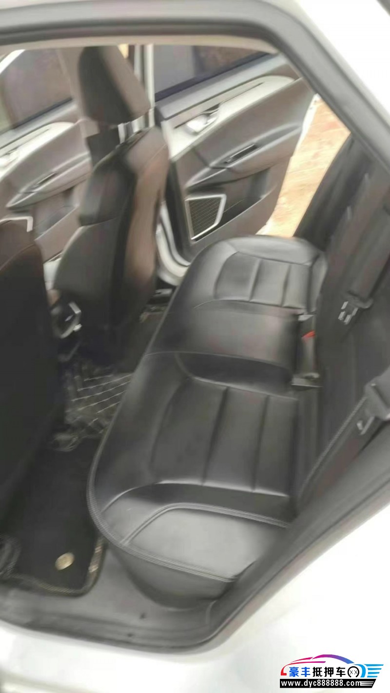 23年吉利几何轿车抵押车出售