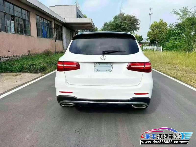 19年奔驰GLC轿车抵押车出售