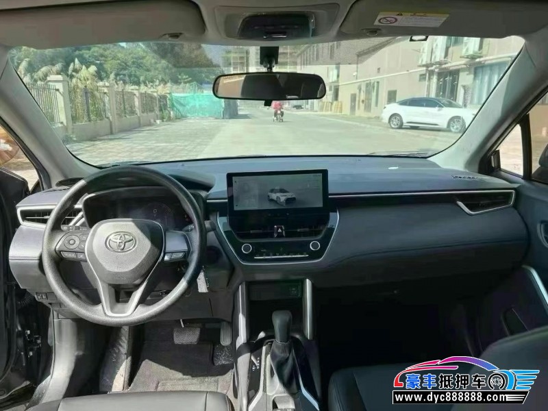 23年丰田锋兰达轿车抵押车出售