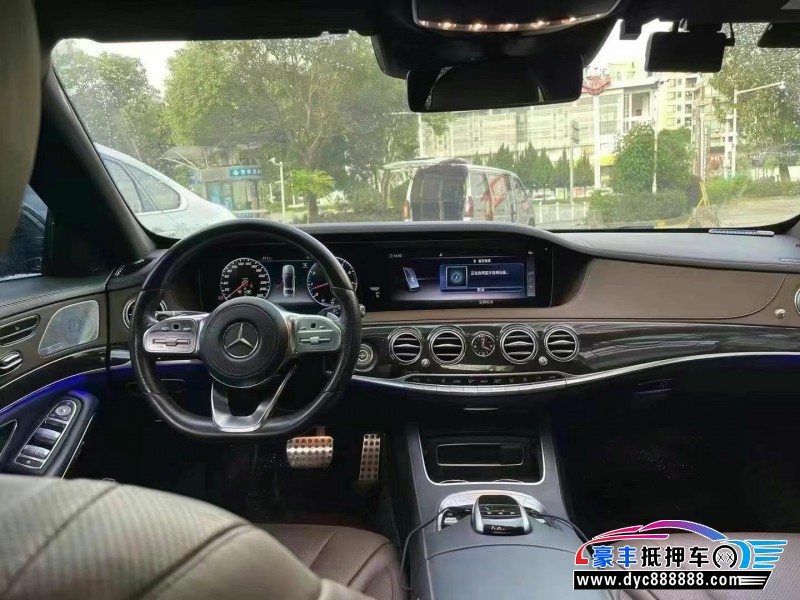 18年奔驰S轿车抵押车出售