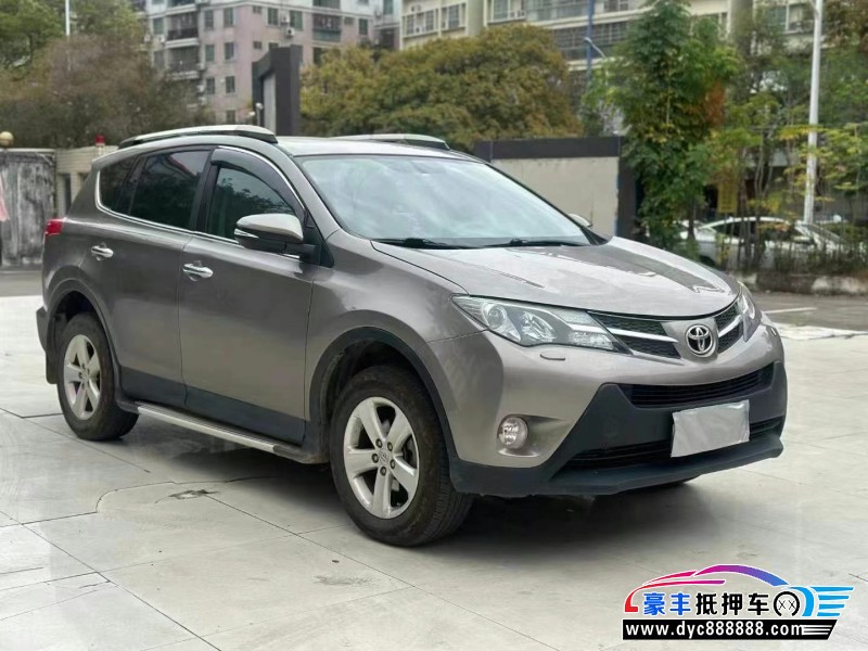 14年丰田RAV4轿车抵押车出售