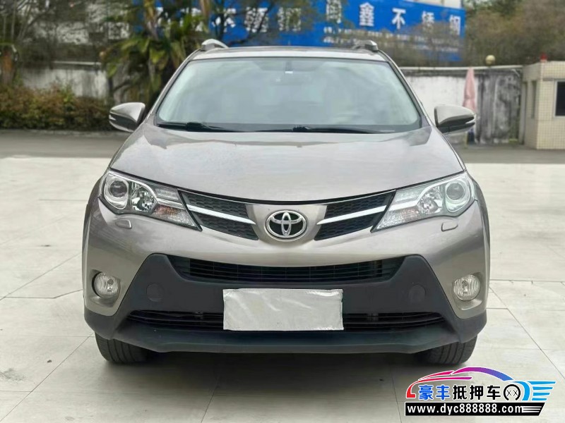 14年丰田RAV4轿车抵押车出售