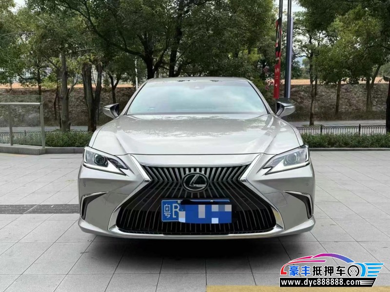 20年雷克萨斯ES轿车抵押车出售