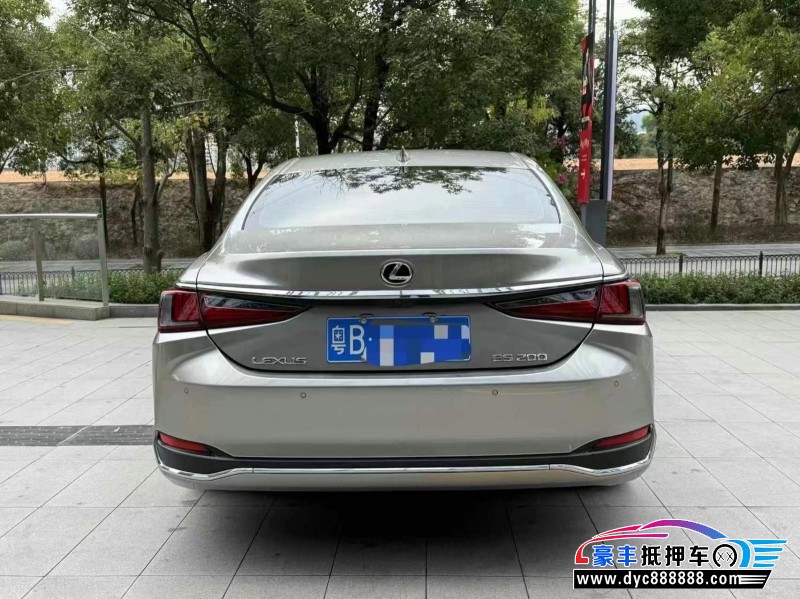 20年雷克萨斯ES轿车抵押车出售