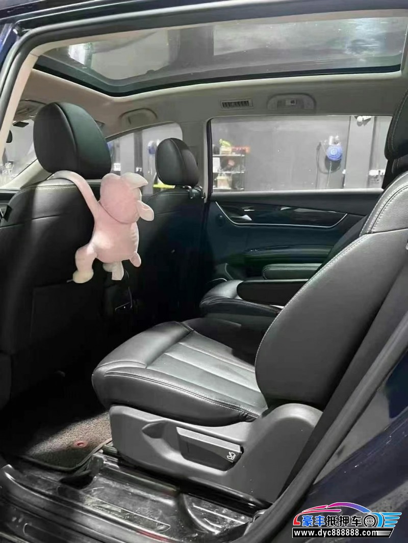 18年比亚迪宋轿车抵押车出售