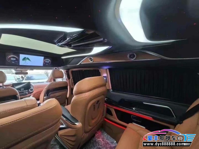 24年奔驰威霆轿车抵押车出售