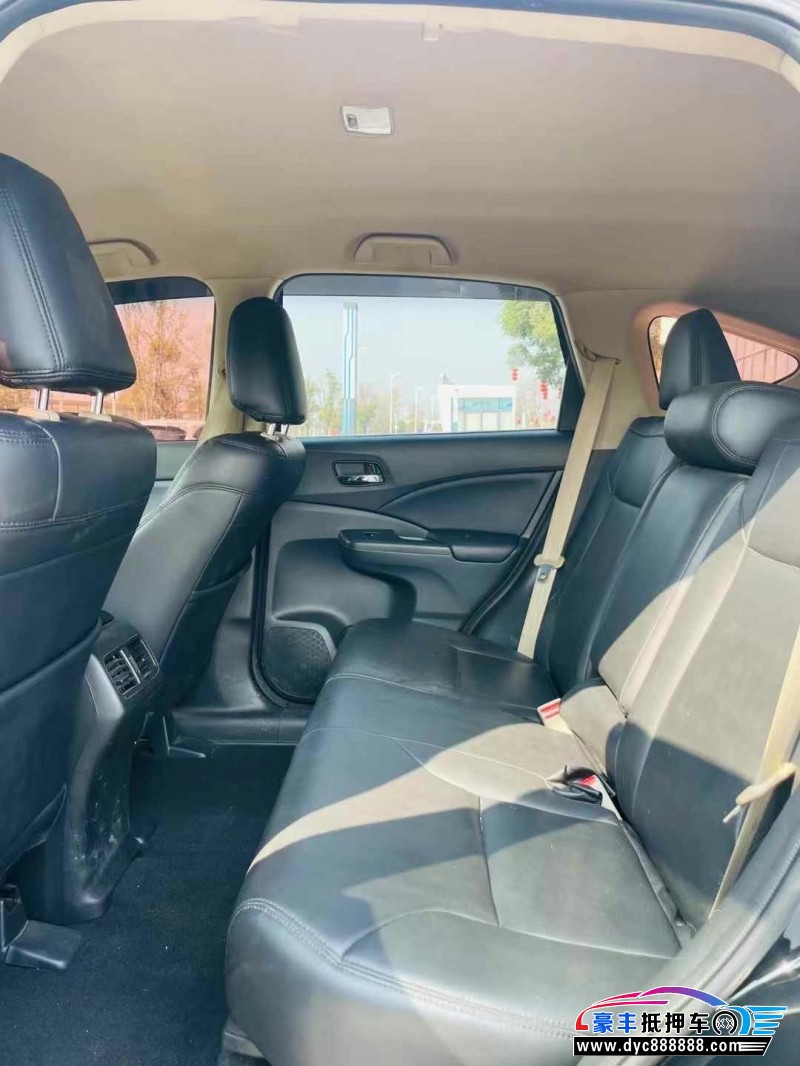 17年本田CR-V轿车抵押车出售