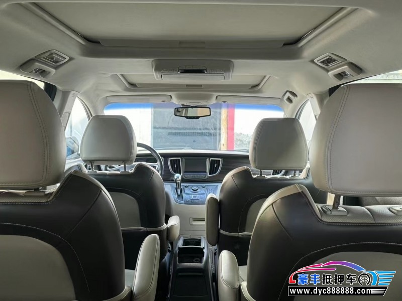 12年别克GL8轿车抵押车出售