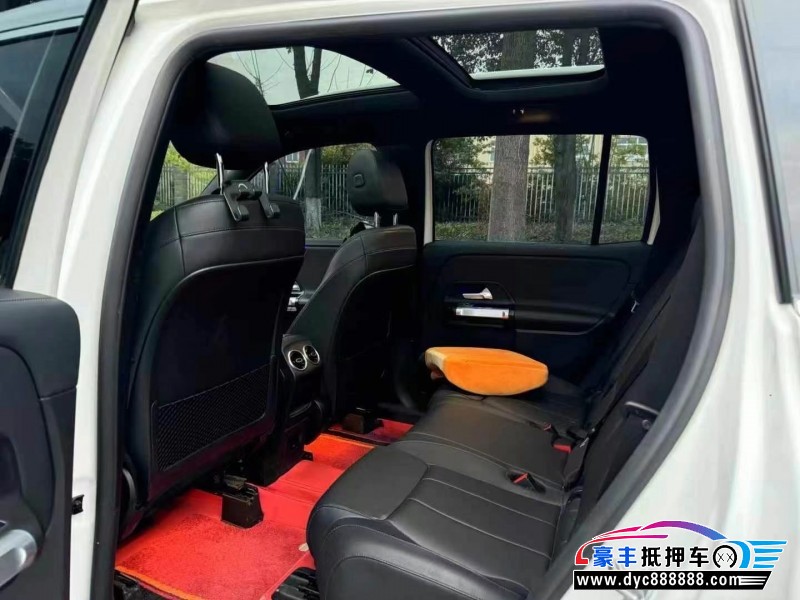 21年奔驰GLB轿车抵押车出售