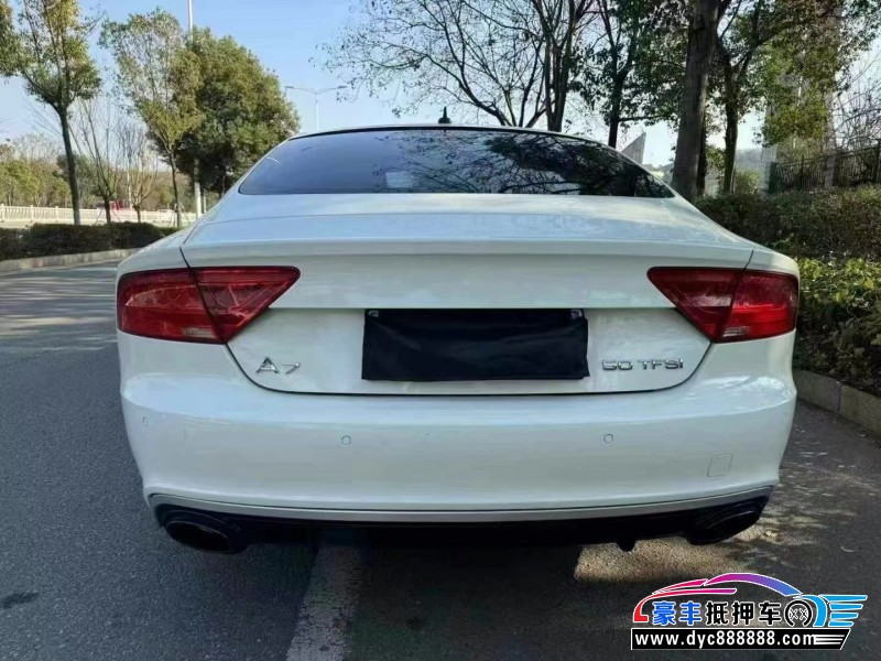 14年奥迪A7轿车抵押车出售