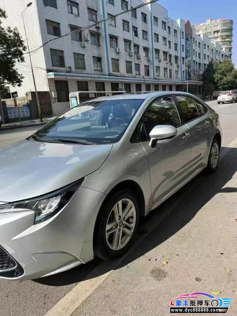 20年丰田雷凌轿车抵押车出售