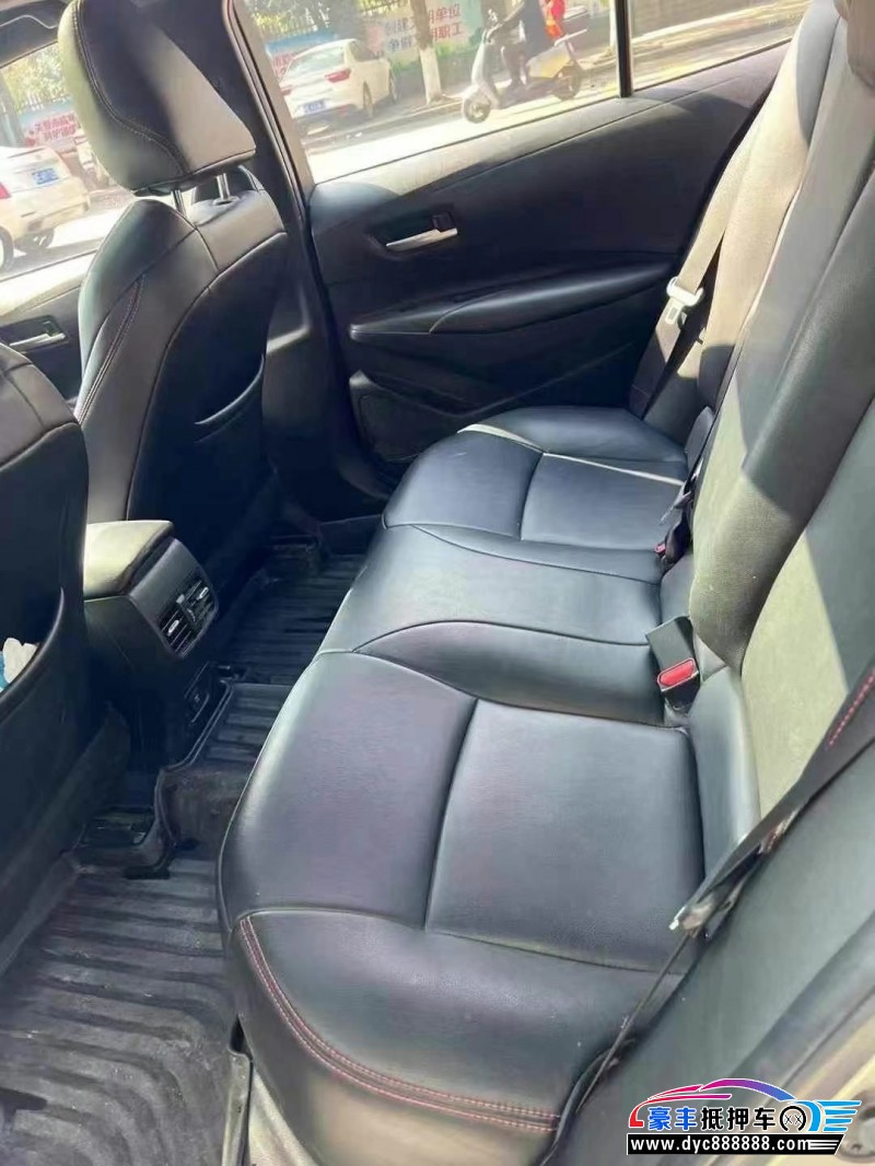 20年丰田雷凌轿车抵押车出售