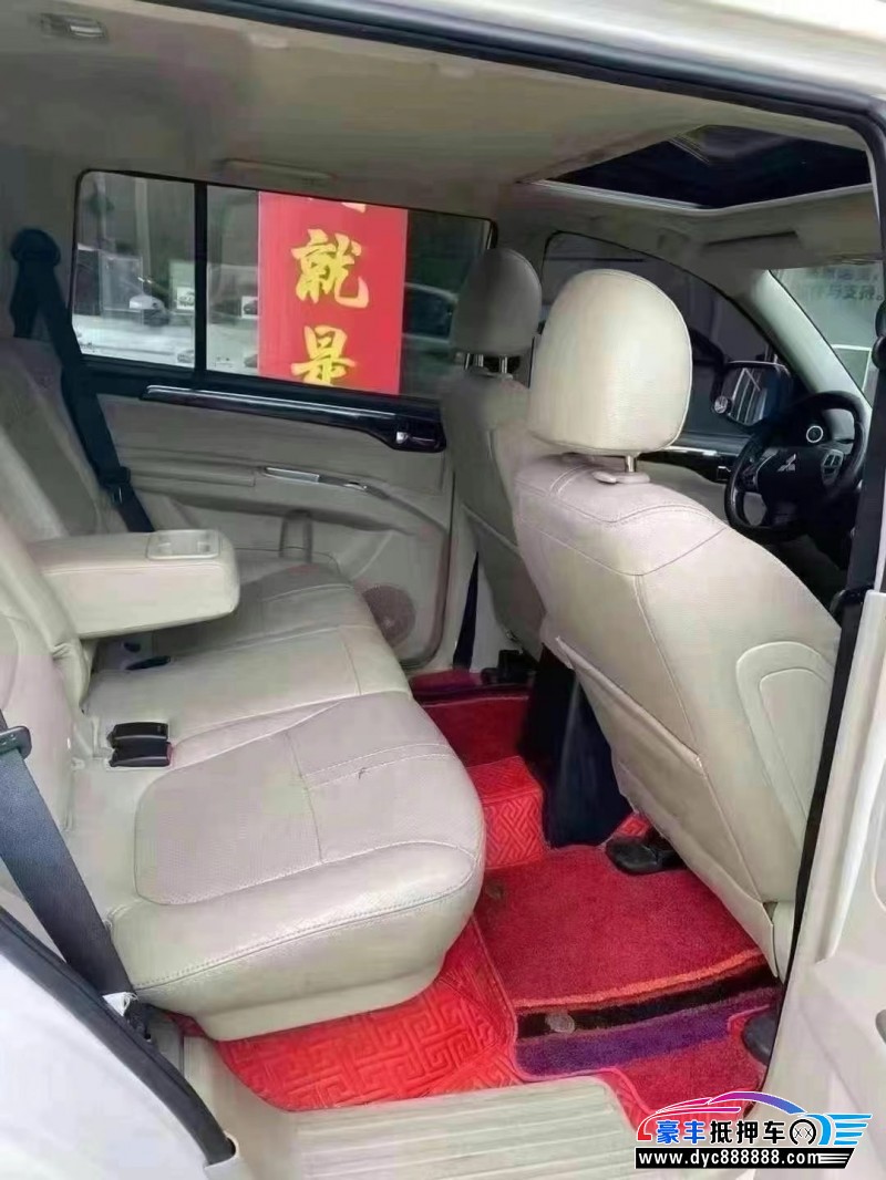 14年三菱帕杰罗轿车抵押车出售