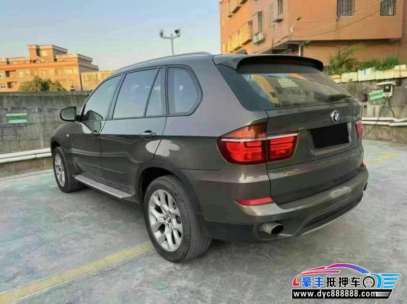 12年宝马X5轿车抵押车出售
