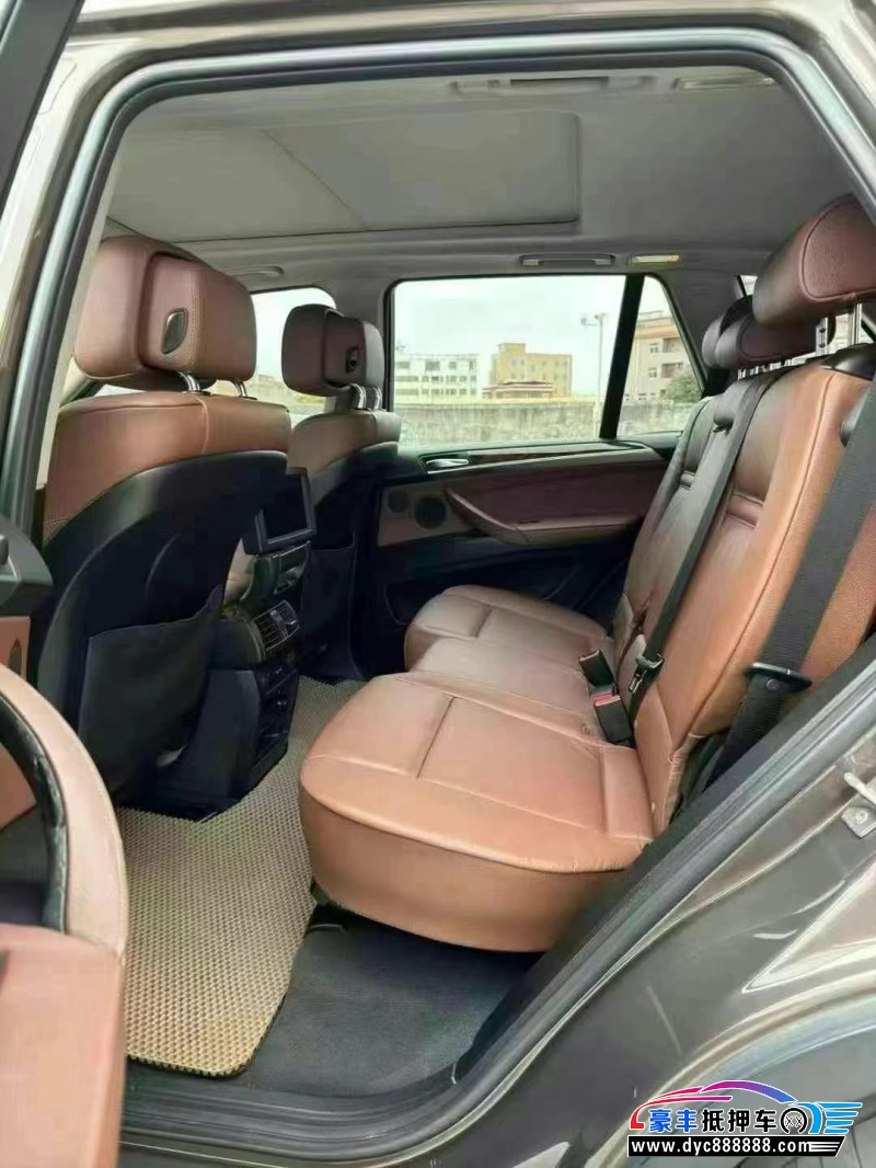 12年宝马X5轿车抵押车出售