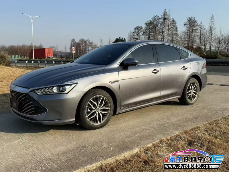 22年比亚迪秦轿车抵押车出售