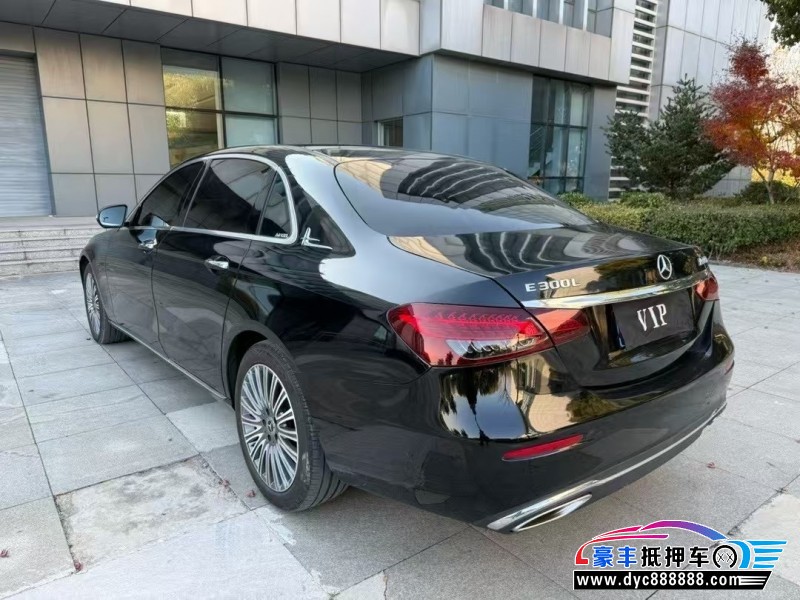 22年奔驰E轿车抵押车出售