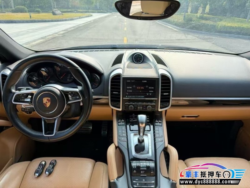 17年保时捷卡宴轿车抵押车出售