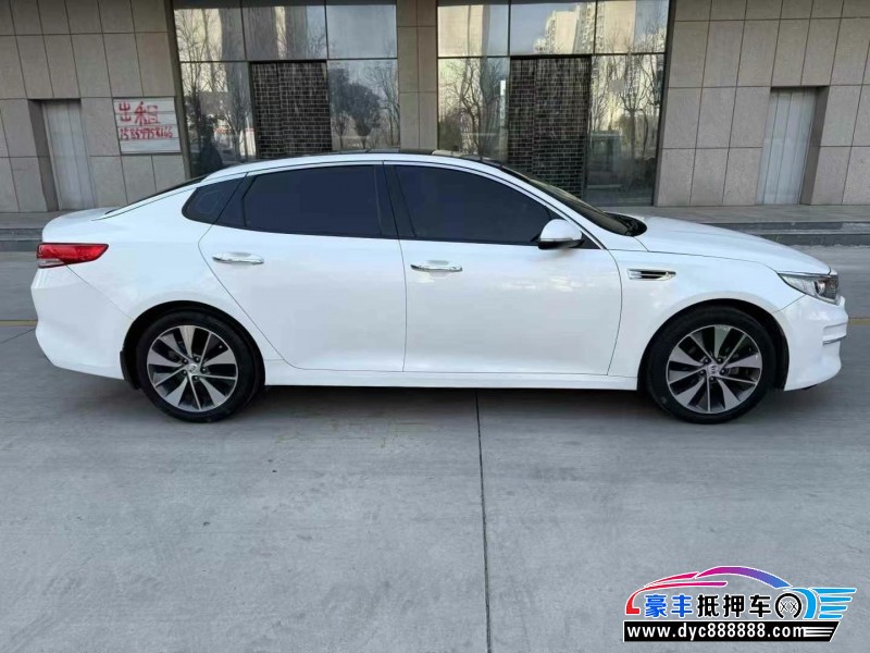 17年起亚K5轿车抵押车出售