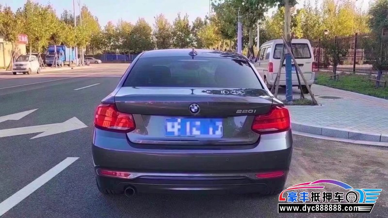 19年宝马2系轿车抵押车出售