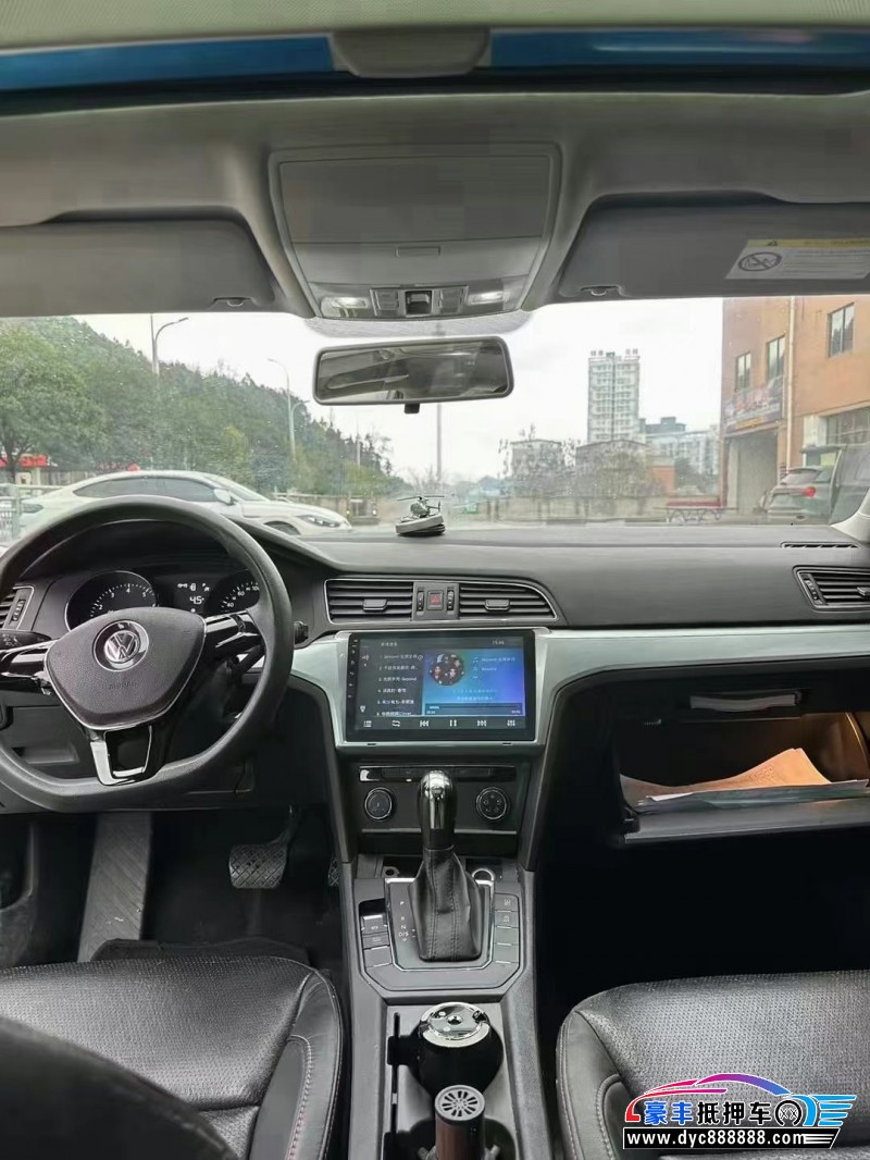 18年大众凌渡轿车抵押车出售