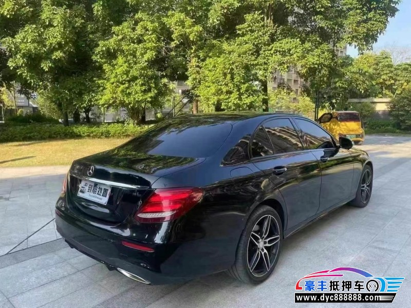 18年奔驰E轿车抵押车出售