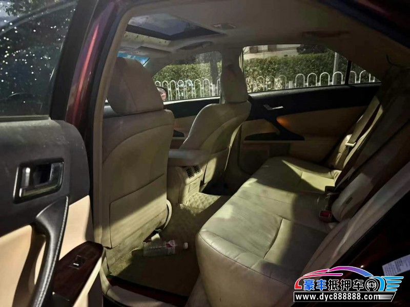 12年丰田锐志轿车抵押车出售