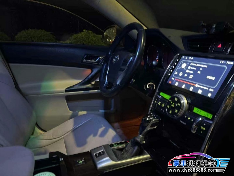 12年丰田锐志轿车抵押车出售