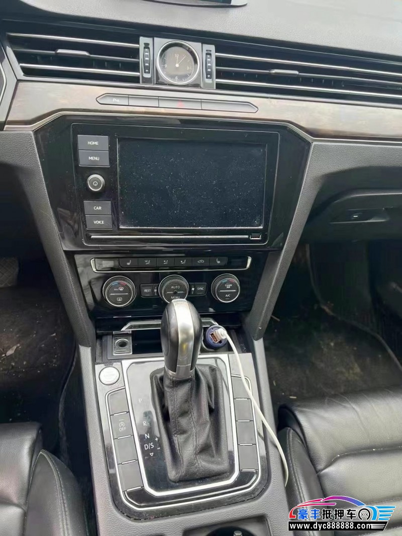 19年大众迈腾轿车抵押车出售