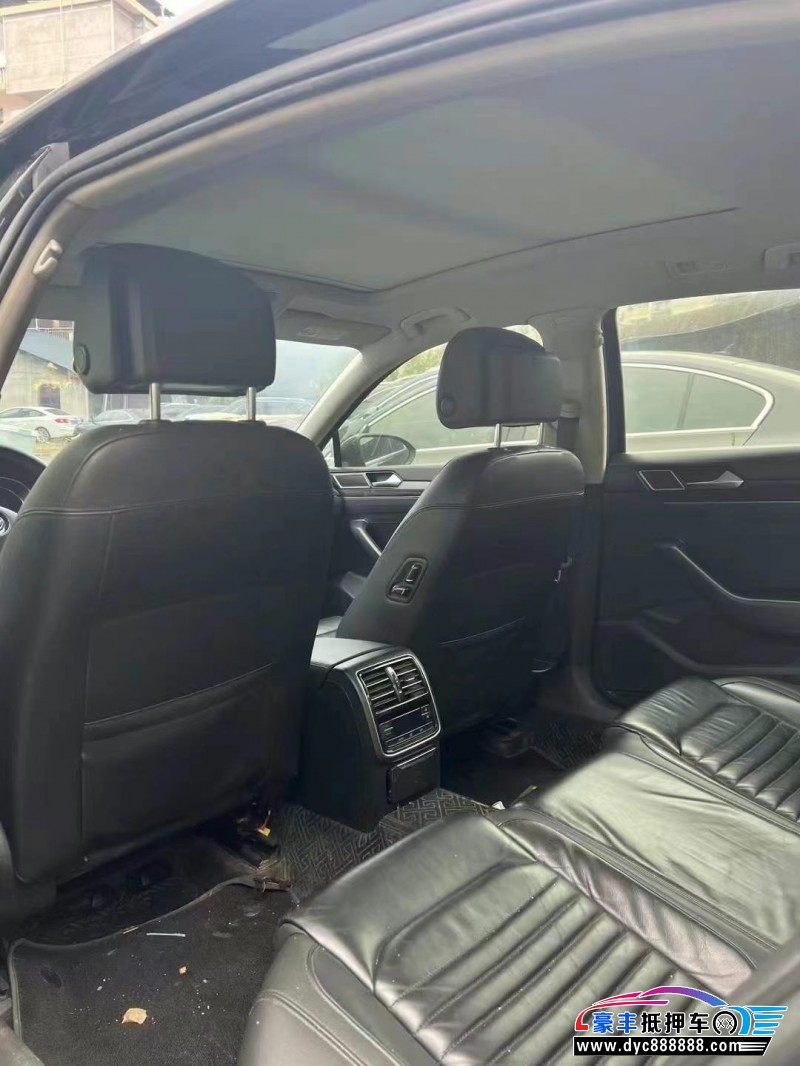 19年大众迈腾轿车抵押车出售