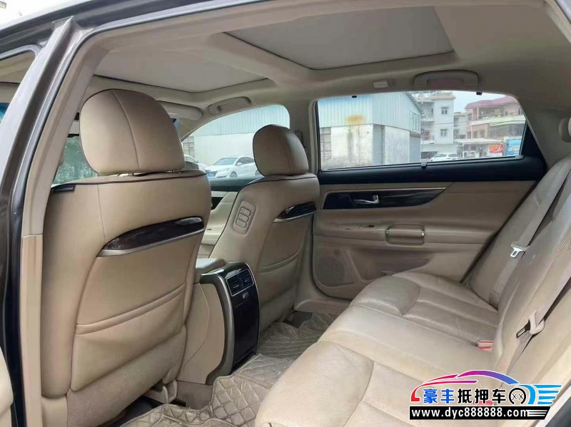 14年日产天籁轿车抵押车出售