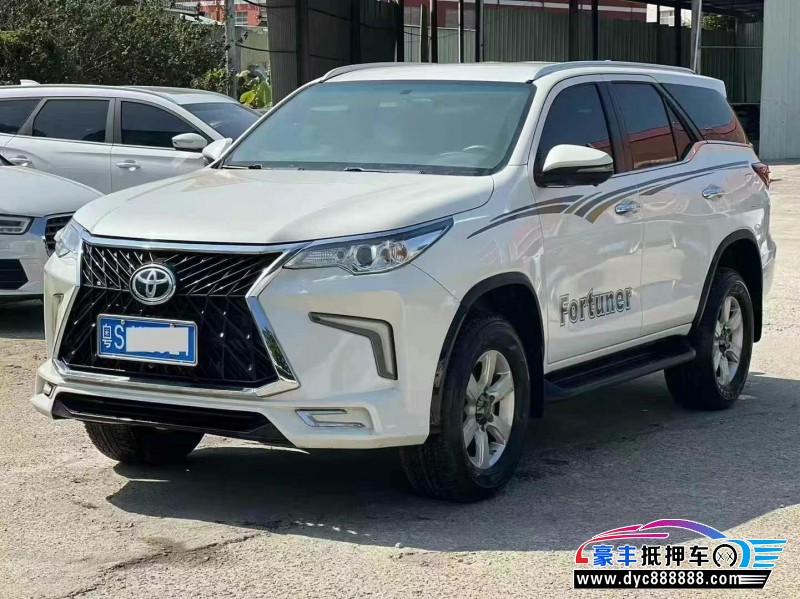 20年丰田穿越者轿车抵押车出售