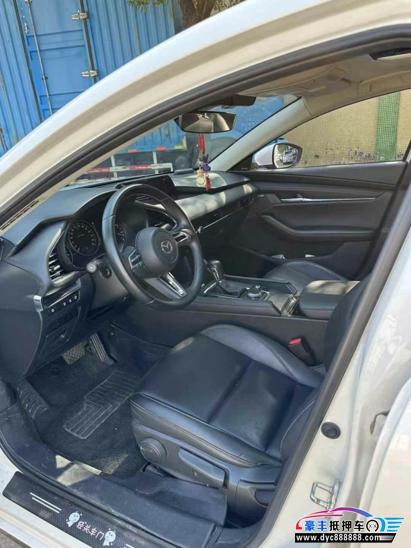 23年马自达昂克赛拉轿车抵押车出售