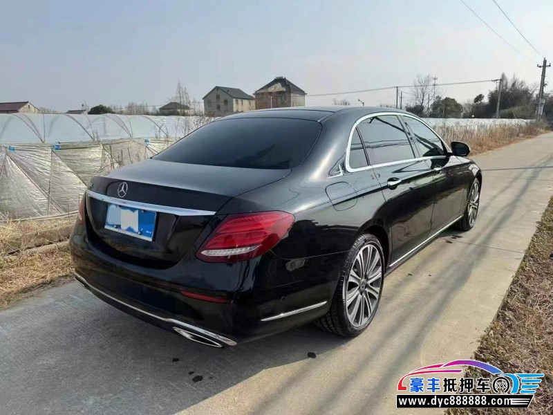 18年奔驰E轿车抵押车出售