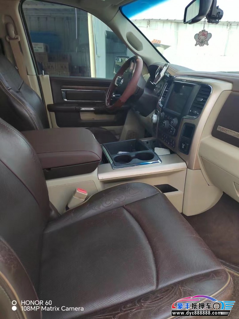 16年道奇公羊轿车抵押车出售