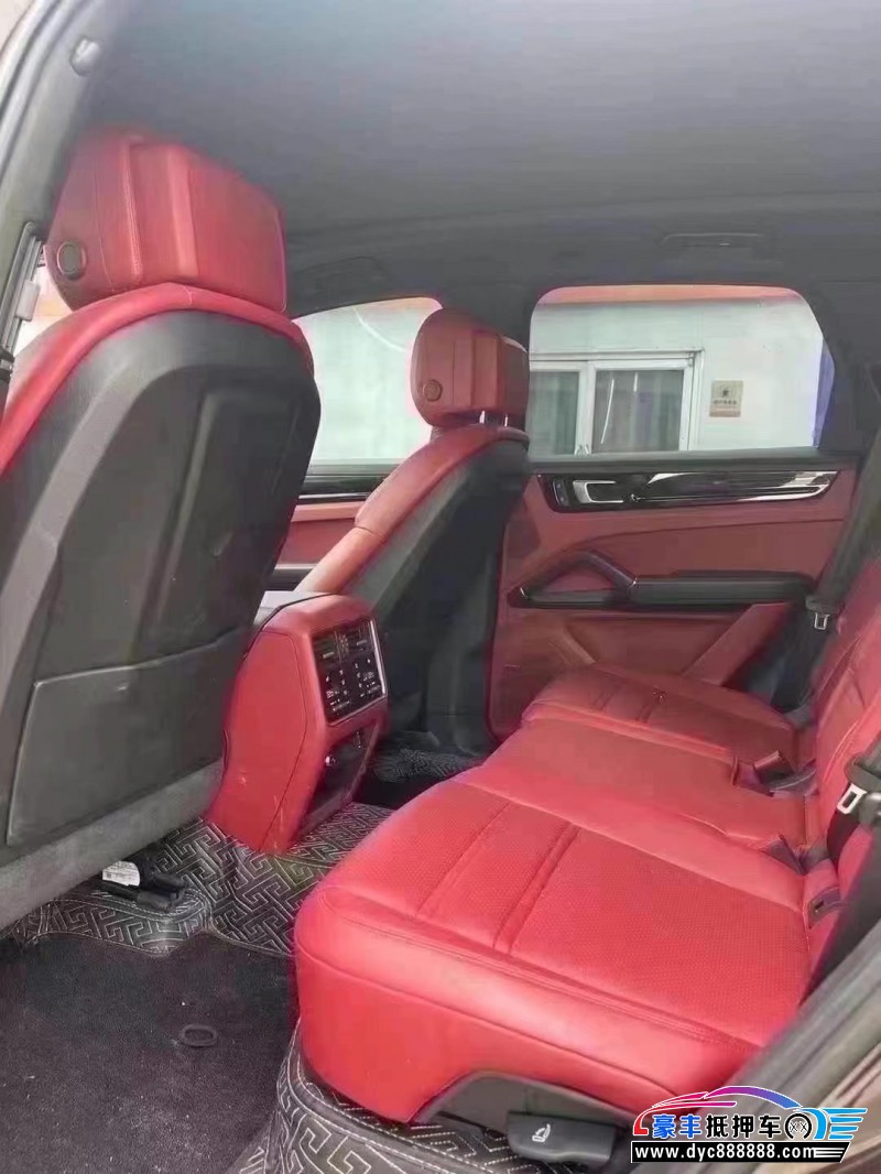 23年保时捷卡宴SUV抵押车出售