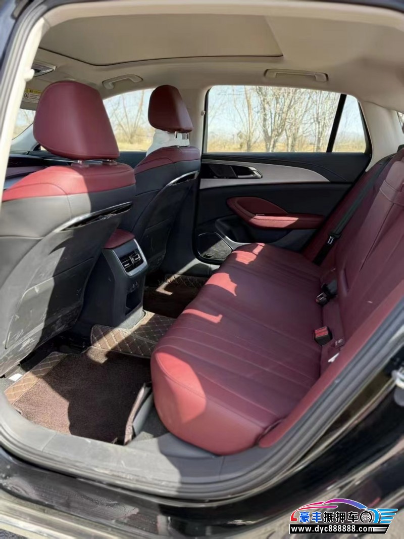 24年红旗H5轿车抵押车出售