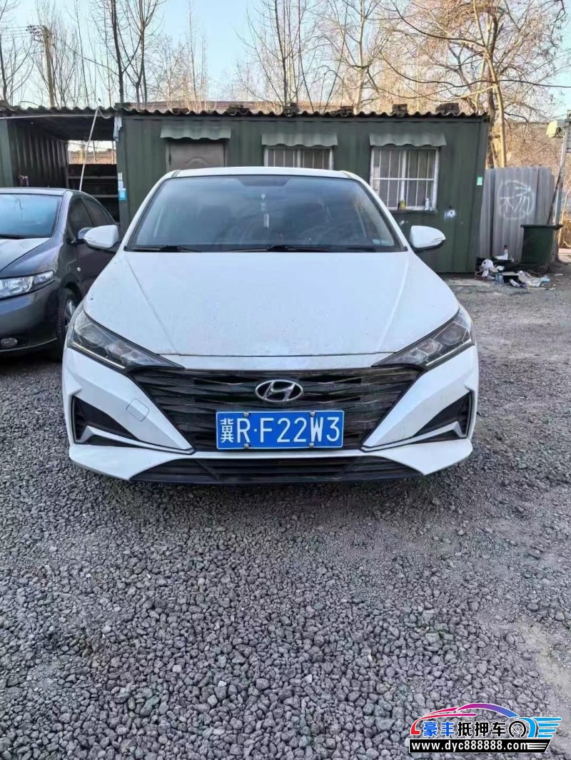 20年现代悦纳轿车抵押车出售