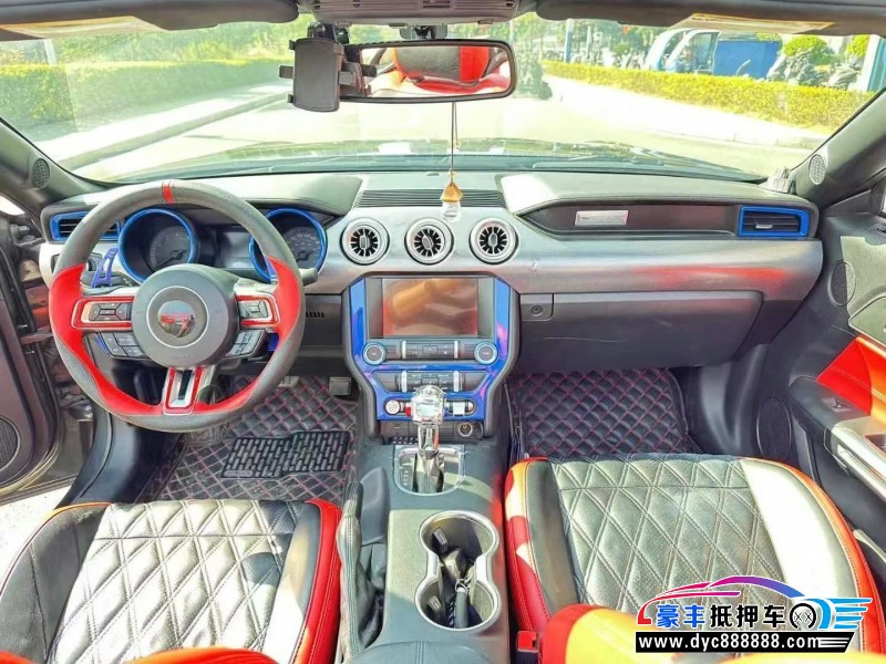 19年福特野马轿车抵押车出售