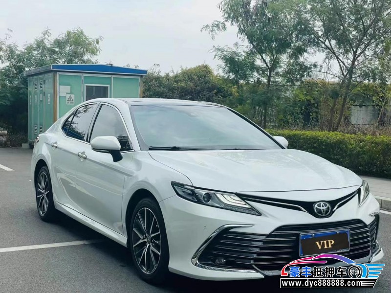 22年丰田凯美瑞轿车抵押车出售