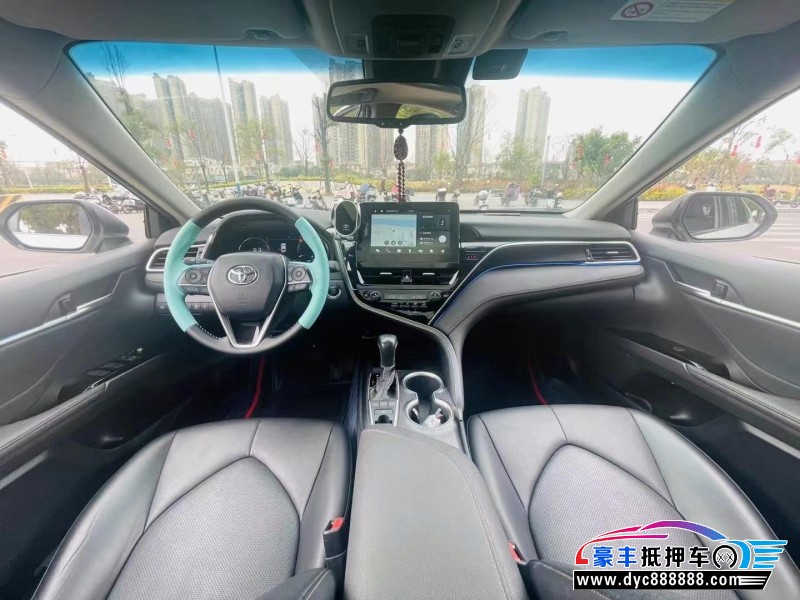 22年丰田凯美瑞轿车抵押车出售