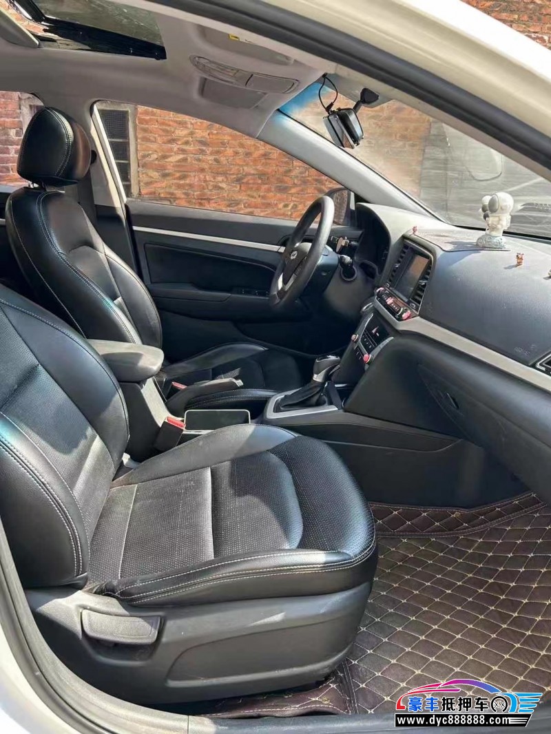 18年现代领动轿车抵押车出售