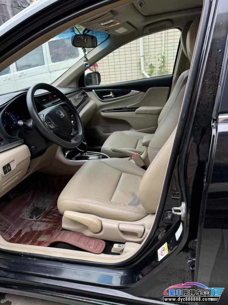 15年本田凌派轿车抵押车出售