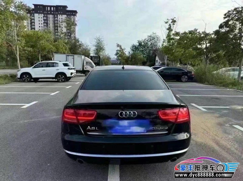 15年奥迪A8L轿车抵押车出售