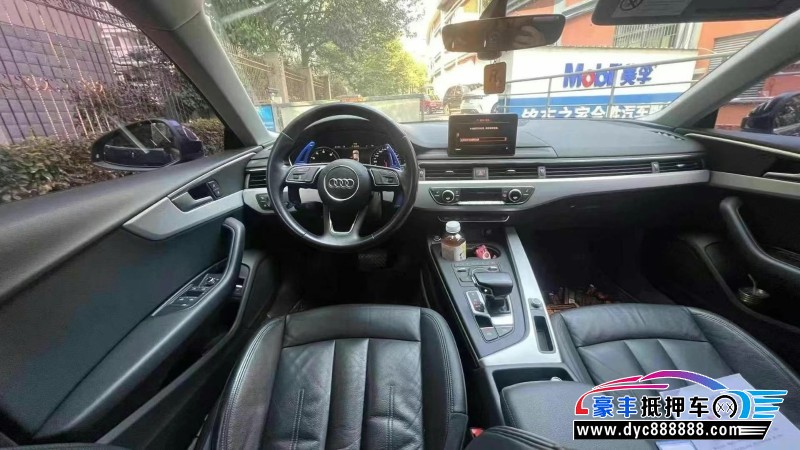 17年奥迪A5轿车抵押车出售