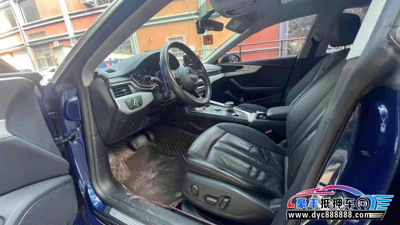 17年奥迪A5轿车抵押车出售