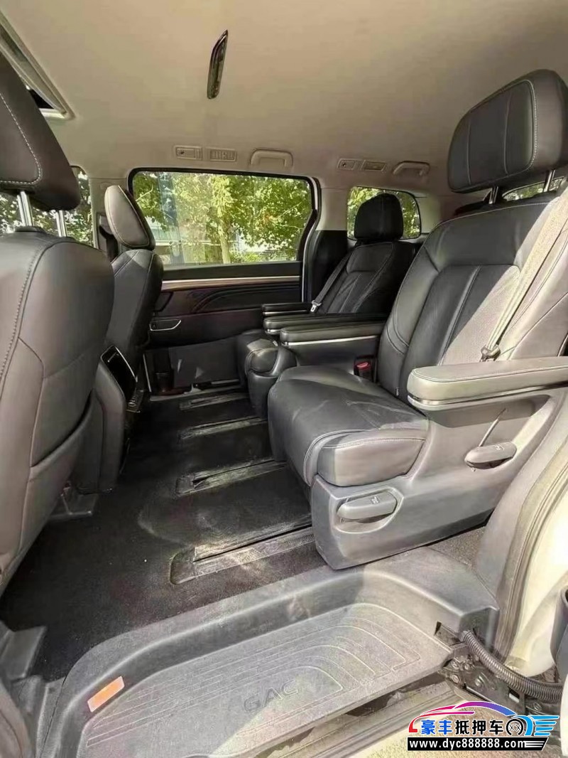 22年传祺M8轿车抵押车出售