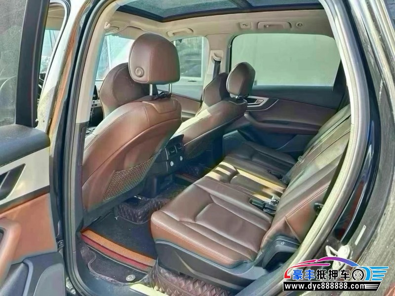 18年奥迪Q7轿车抵押车出售